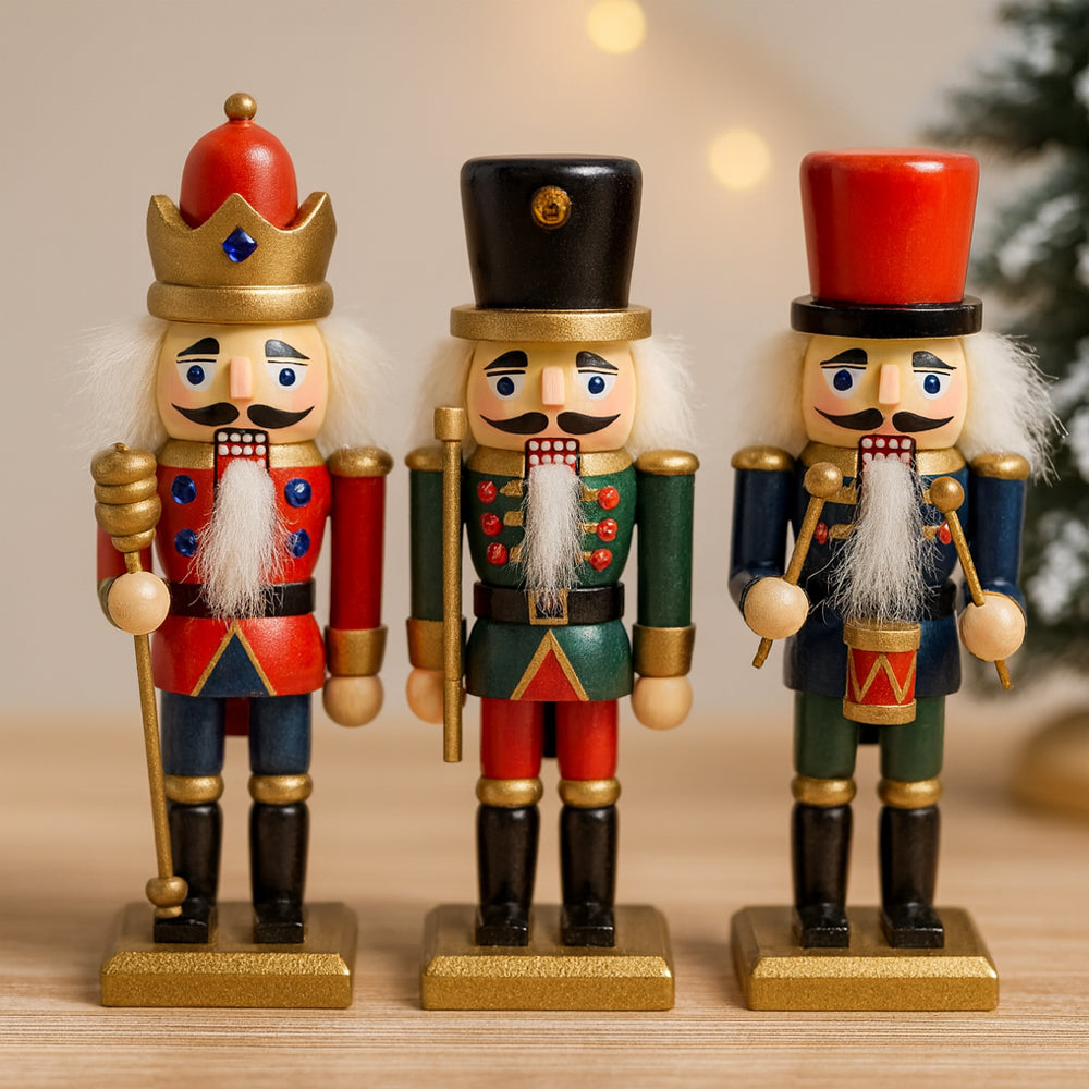 Nøddeknækker figurer i Træ - 15 cm, sæt med 3 figurer -
