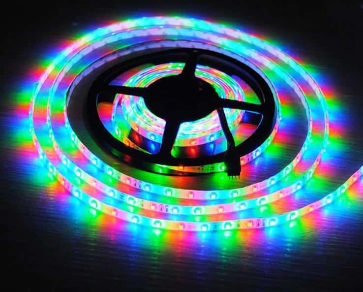 LED Strip lyskæde 5 meter med fjernbetjening og musiksensorB