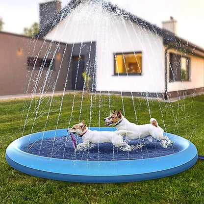 Hundepool med vandsprinkler (fås i størrelser til store og små hunde)