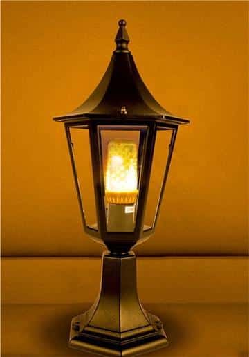 LED flamme pære E27