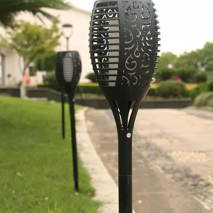 2 stk. flammende LED fakler på spyd med solceller til haven (78 cm.)