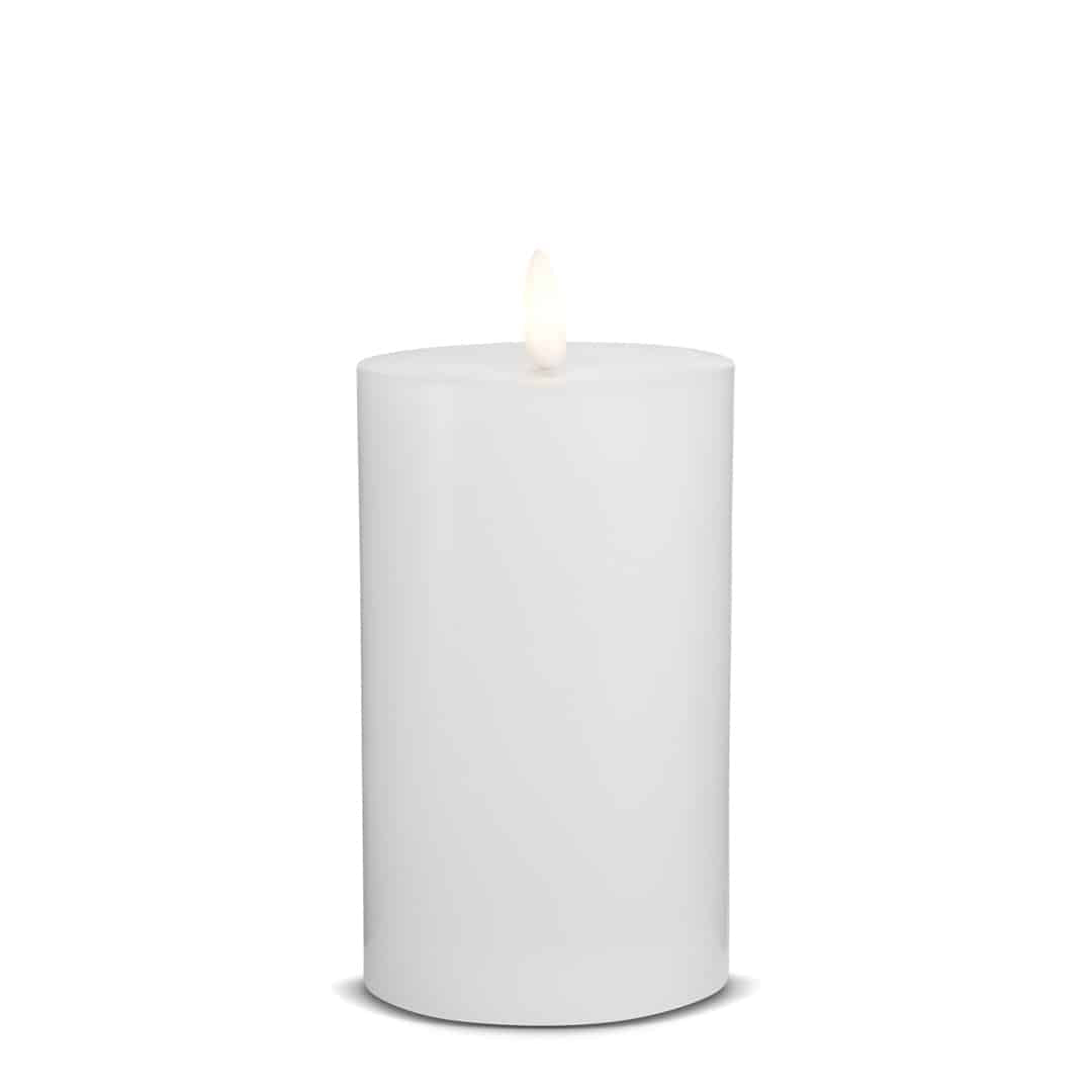 LED Stearinlys - 1 stk. - ø7,5 x 15 cm - m/3D flamme - (flere farver)