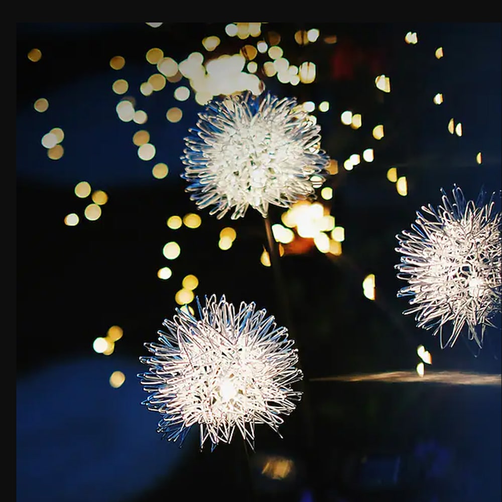 Solcelle LED Havelampe ( 2 stk.) dekoreret m/mælkebøtte på spyd