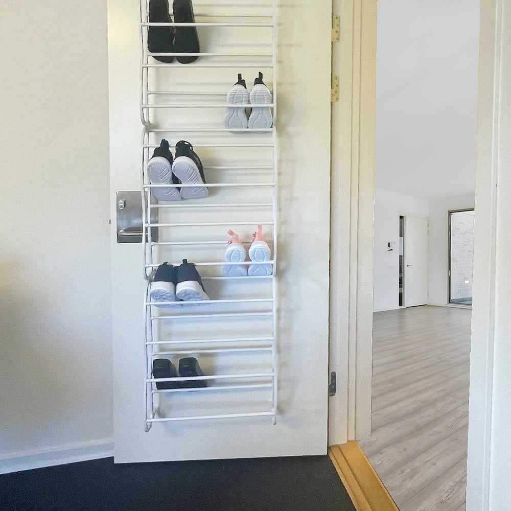 Skoreol til døren med plads til 20-30 par sko