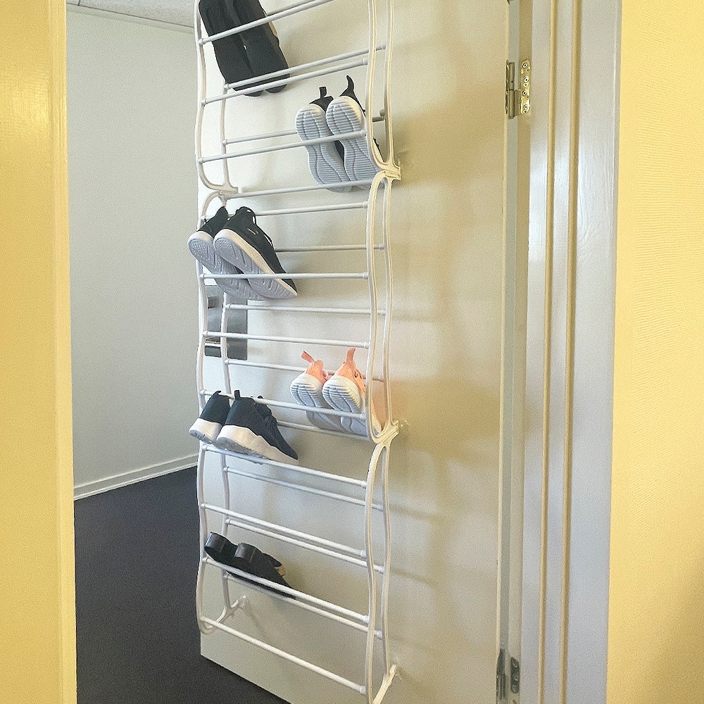 Skoreol til døren med plads til 20-30 par sko