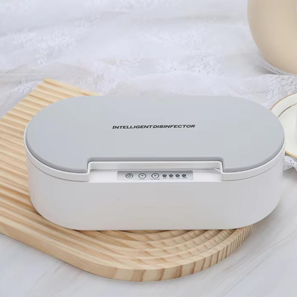 Effektiv smykke- og brillerenser med UV-C teknologi – Hold dine ejendele bakteriefrie.