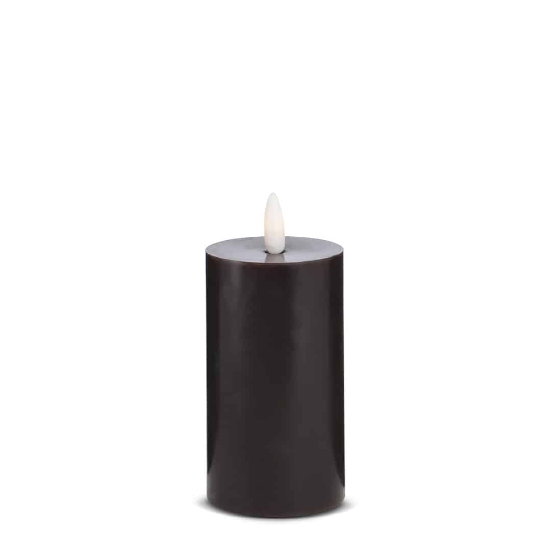LED Stearinlys - 1 stk. - ø5,5 x 12,5 cm - m/3D flamme - (flere farver)