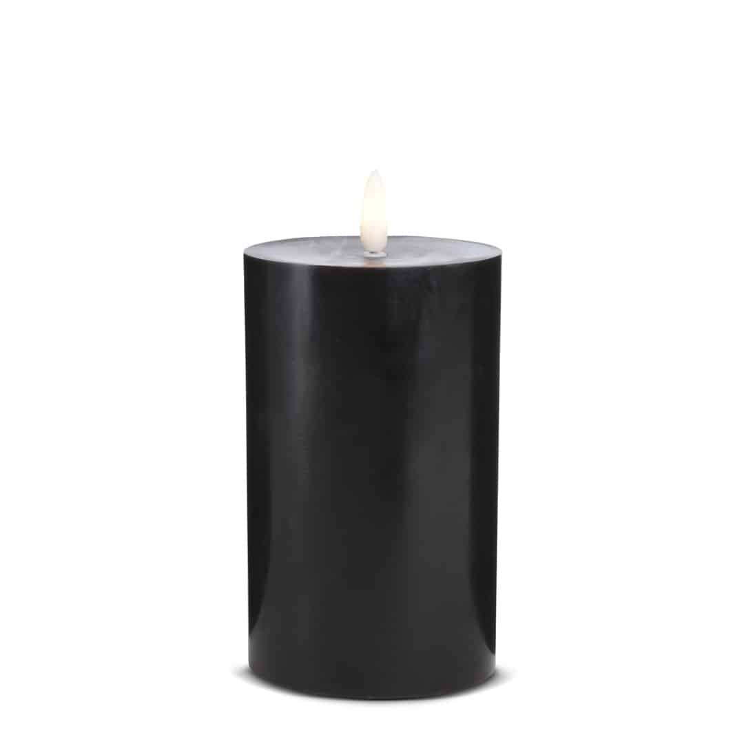 LED Stearinlys - 1 stk. - ø7,5 x 15 cm - m/3D flamme - (flere farver)